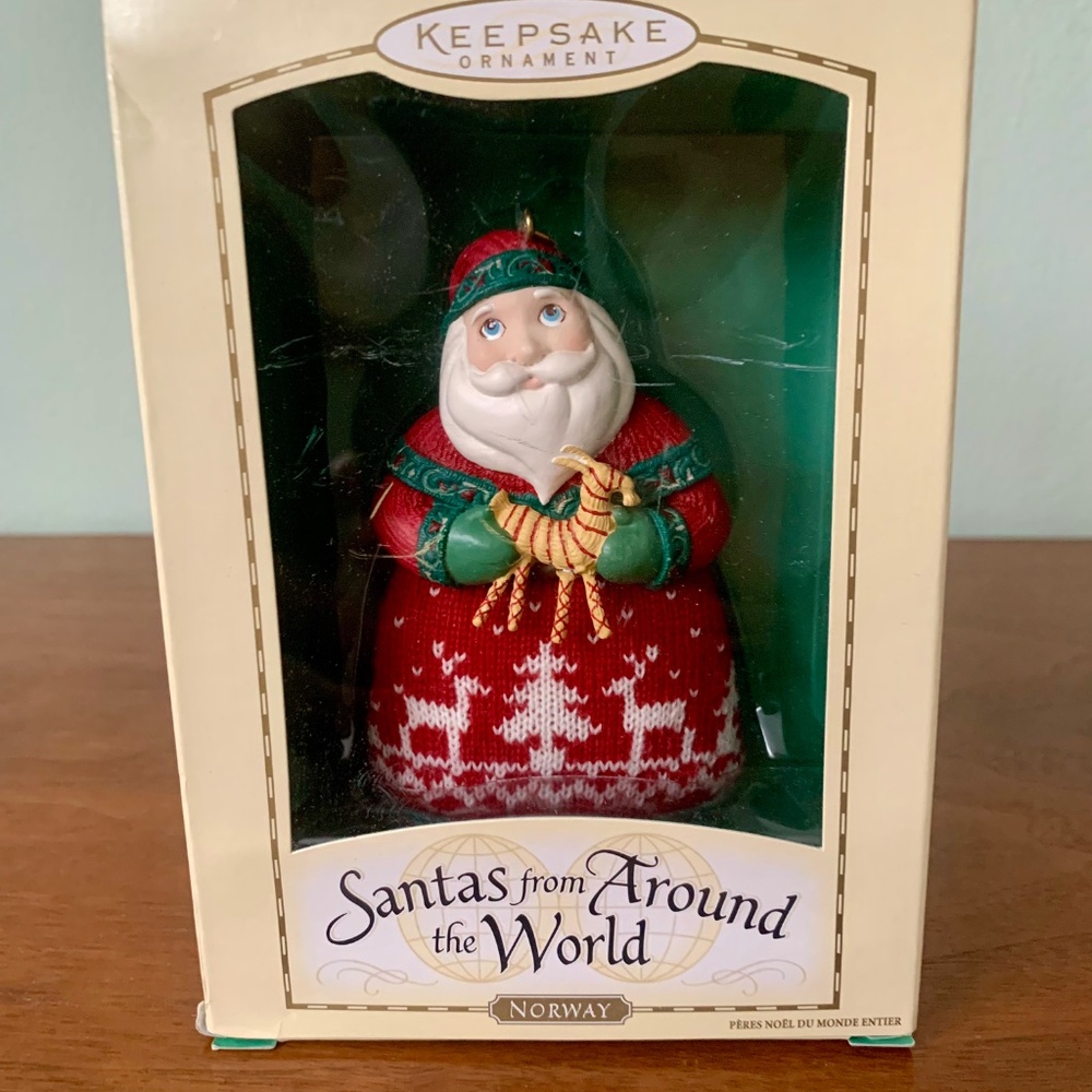 Hallmark Keepsake Ornament Santas Around the World Norway 2004
